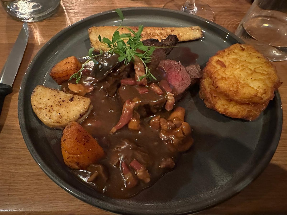 Taverne De L'hôtel De Ville Photos 2